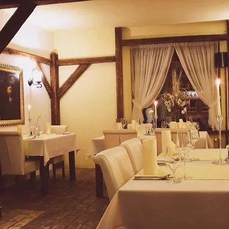 Barock Restaurant & ゲストハウス Topoľčany